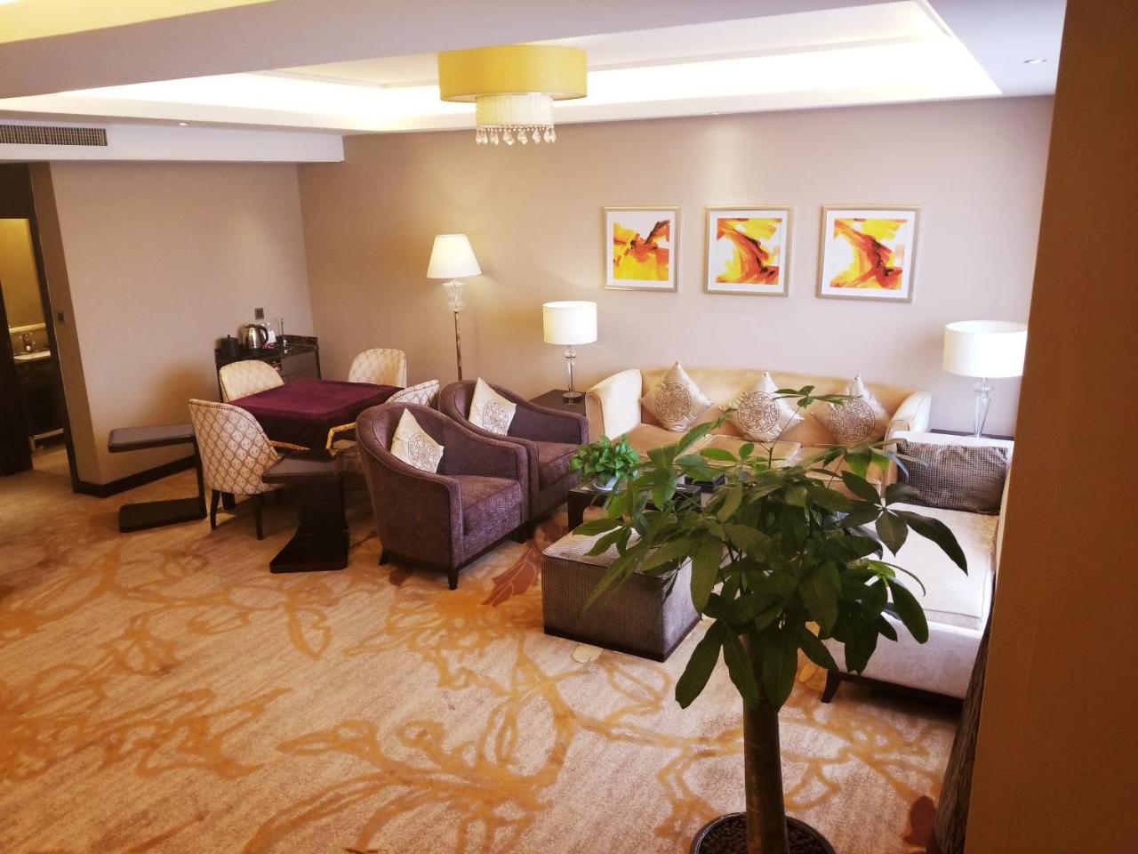 Xi'An Tanglong International Hotel Екстериор снимка